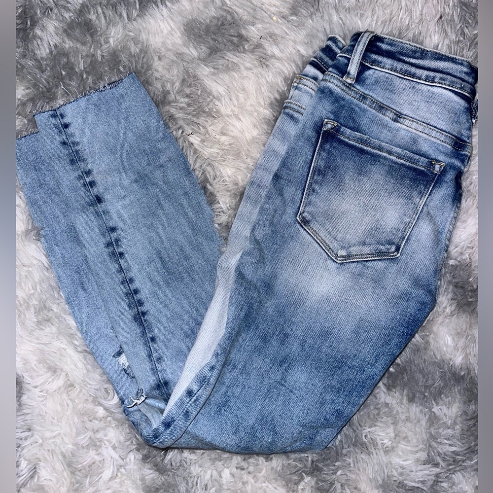 Bayeas Classic Light Wash 90’s Blue Denim Jeans - EUC Size 24